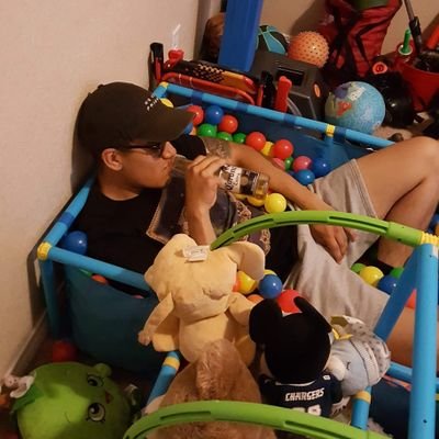 ErnestoCollazo6's profile picture. Just guy from Peru 🇵🇪...