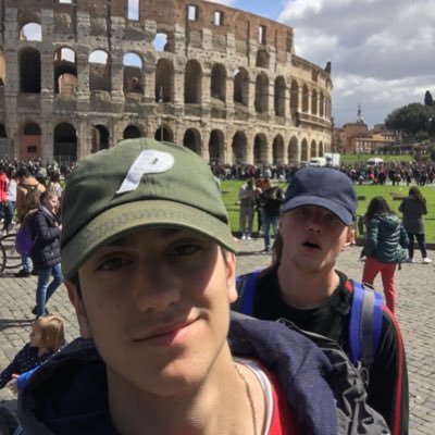 loganh8u's profile picture. 413 | 813