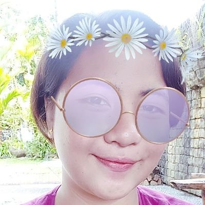 🌸Registered Social Worker
🌸Siomai, Lumpia Veggie
🌸In a Relationship
🌸Family, Friends, Nanak❤
🌸Business Woman
🌸God- fearing