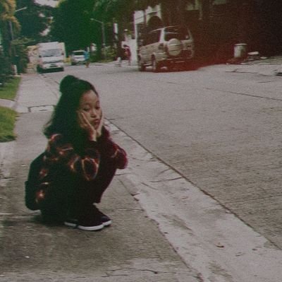 YanaChewables's profile picture. alien in your area🌃