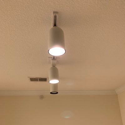 Loquacious470's profile picture. Love hanging out.