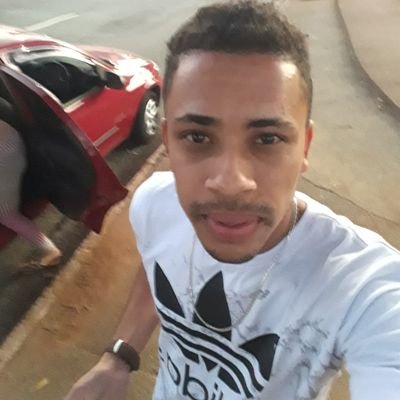 Rogrio94484041's profile picture. 