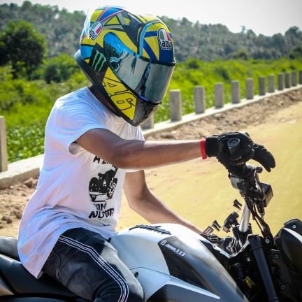 adarshsv099's profile picture. 9-Teen💕
Singleeeww🥰
+ve Vibes Only😘
Wish Me On Nov 12😋