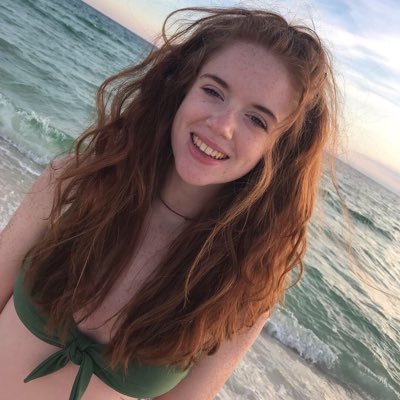 alexismayne14's profile picture. 