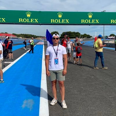 elmacdo11's profile picture. • 21 years old 🖖🏻 • Master éco de la mer 📈📚 • RCHCC 🏉 • Toulon  ☀️ instagram : theodegli_