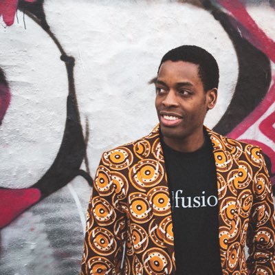 French-togolese indie artist based in Paris, mixing his cultures into an engaged music merging genres.