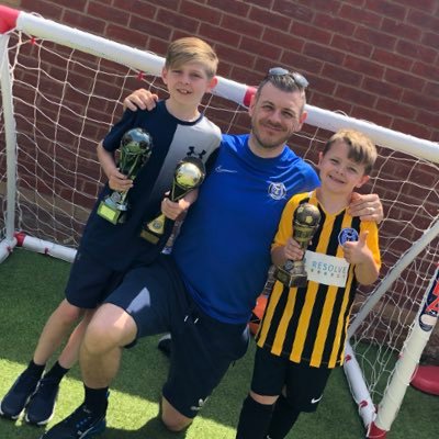 noddy_connor's profile picture. Everything we're not, makes us everything we are!; 2 toffee supporting lads #mytoffeesons Proud Dad! Coach of Mags Madrid u13 & Mags Tigers u9