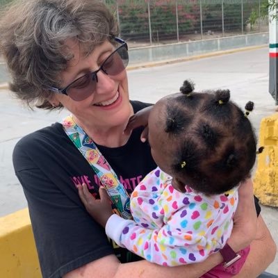 Mom to 5, Grandma to 7, Episcopalian, retired VI teacher, #TeamBrownsville co-founder , serving asylum seekers in our border cities of Brownsville/Matamoros