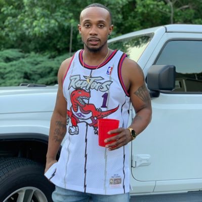 Southcoast Marketing Daviahallsouthcoast@gmail.com IG: davian_scmg
