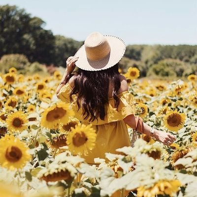 siniorita11's profile picture. ‏‏كل مر، سيمر ~