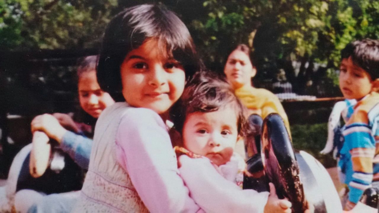 SowmyaR1998's profile picture. A public health professional, epidemiologist, musician, violinist, mom.