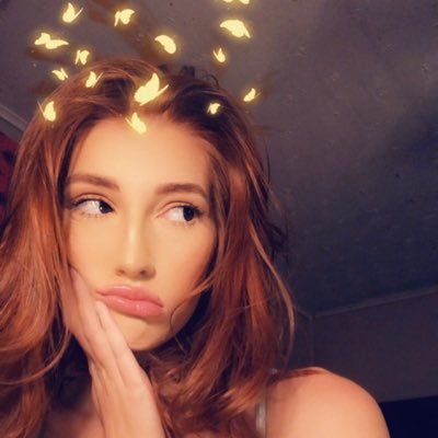 _sungoddiii's profile picture. Bad Bitch with Sad Bitch tendencies.😒