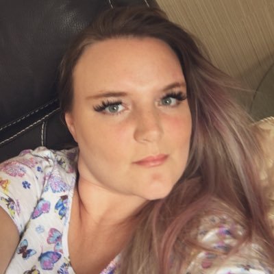 laura_anne123's profile picture. 