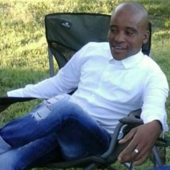 ThariLeonard's profile picture.
