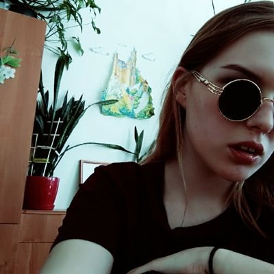 @718Kz Ву