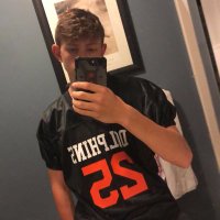 Alec (@qbinneed) 's Twitter Profile