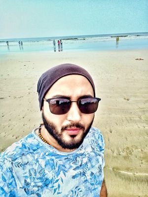 HouseMessi10's profile picture. A human, Being.