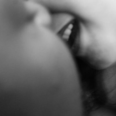 Gros nounours guimauve chocolaté.
Amateur de photos #blackandwhite
Admirateur des talons aux pieds des femmes 👠👠
Libertin, coquin,taquin 🔞