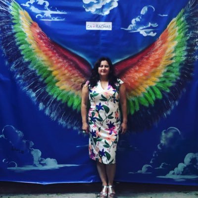 Honduran | Historian | Central Americanist | Queer Feminist | Author of Roots of Resistance (UT Press): https://t.co/R403MchALB