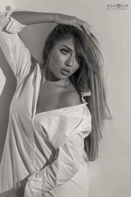 zZMyDwosLBdiR5n's profile picture. ونحل أزرار كل مخفي

       ونـضوگ شما رزقنه الله 

للراحل عريان السيد خلف