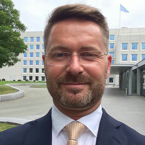 MARKTHO91916455's profile picture. Am a special and caring man, I work had everyday