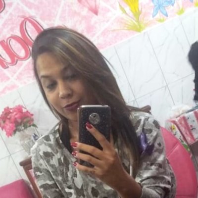 Ariana ♈ 
Carioca 😎
Vascaína /+/ ⚫⚪💢
Dinda da Ana Carolina 👸 e do Davi Lucca🧒