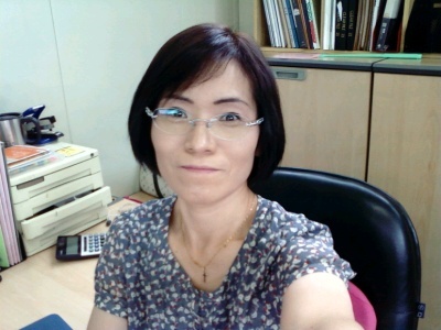 사는곳 분당 직장은 곤지암 하는일은 스키와 관련된일 하나님을 사랑하고 섬기며 시간나면 등산도 즐기고 등등
