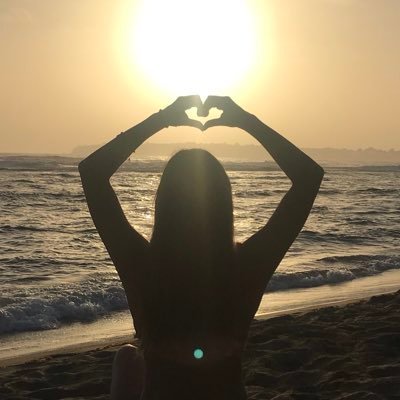 LiluBacigalupo's profile picture. El primer paso para la paz es una sonrisa.