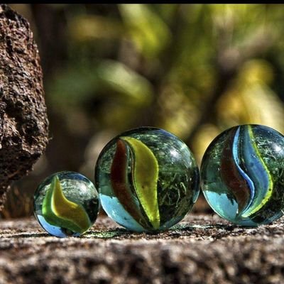 BOMBORO21's profile picture. Estar en el lado correcto de la historia.