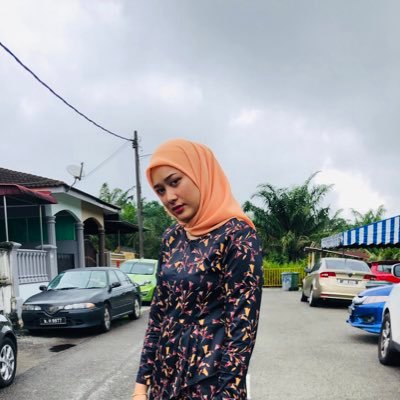 JhrNrl's profile picture. Extrovert.