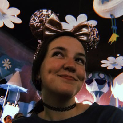 alexiscarlson97's profile picture. 