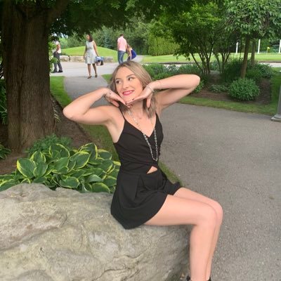 carlyormesher17's profile picture. 