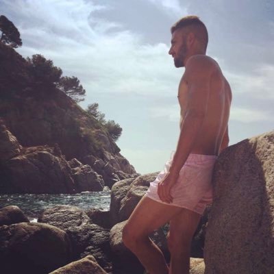 jugador de fútbol actualmente: UE Sitges (2C) . Anteriormente:UD Viladecans (1C), FC Vilanova (1C) , Terrassa FC (3a) , FC Vilafranca (3a) ,SD Noja (2B)