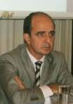 Obereno, colegios Mariano (1ria) y Nacional (2dario), Cdor Pub UNaM desde 1987,Cristiano de Schonstatt; Padre d Mariana, Belen y juan cruz, militante RENOVADOR
