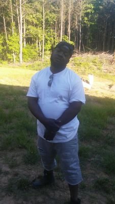 CarlosB94828841's profile picture. hood but educated