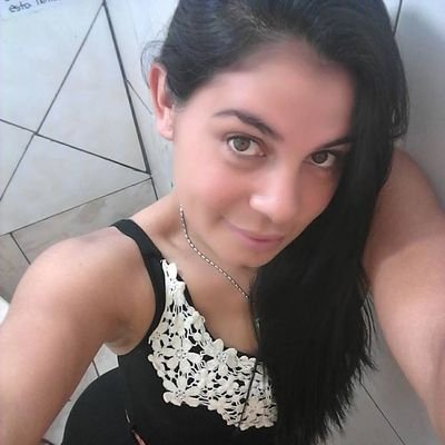 Isabellaxaxa's profile picture. cuenta nueva, borren la otra.