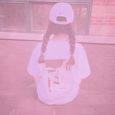 shVBOcFWKuppazV's profile picture. 