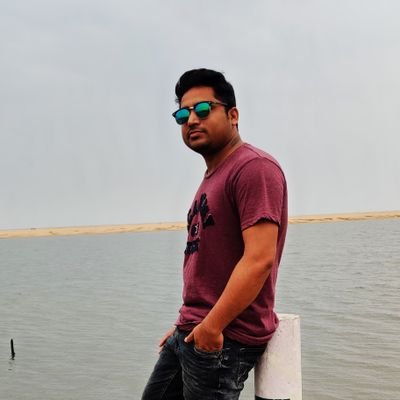 thhr53's profile picture. https://t.co/QUqyCBcvcr