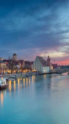 Booktime12's profile picture. 