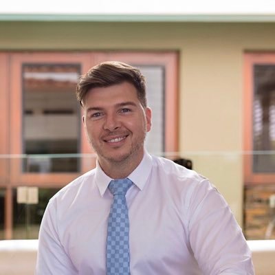 Karlos49402611's profile picture. 