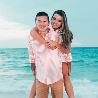 _lydiasmithh's profile picture. I’m loving life and it’s loving me right back