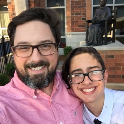 lesphantome's profile picture. 