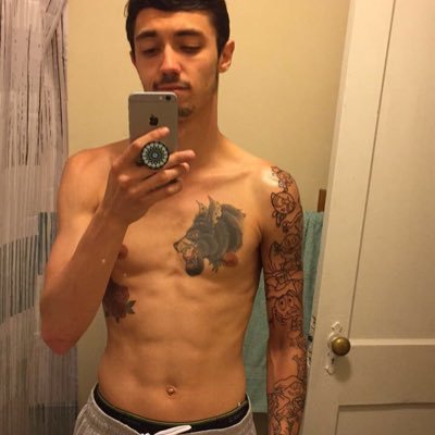 Profile Picture of Johnny (@JohnnyMendolera) on Twitter