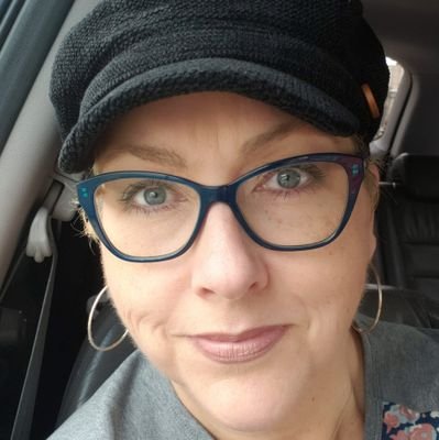 Professional stunt airhead/candy taster/bookworm/deep thinker/drive-by-poet/lover of fine chocolate, deep thoughts, and Coke Zero....