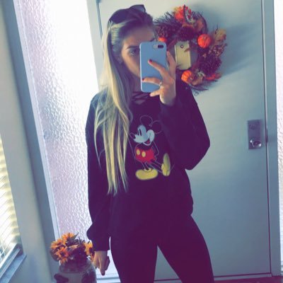 nickirosespears's profile picture. 