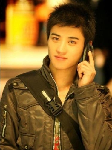 zhizhuxiake's profile picture. 关爱自己，捍卫权益！
关心别人，有心无力！
关注时事，无缘政治！
崇尚自由，孤单追求！