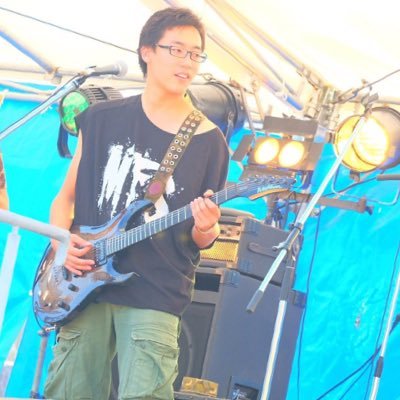 mizukidokokai's profile picture. 金銭感覚狂ってからが趣味*⋆✈