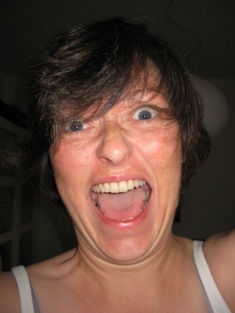 hellelindblom's profile picture. mother of two boys with no time for philosophy, working in marketing, among other things webeditor and editor of a monthly magazine.