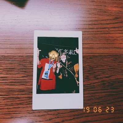 B5rXw's profile picture. 小綺麗なオタクを目指してるただのオタク ♥️米津玄師💙ヒロアカ💚鬼滅…etc