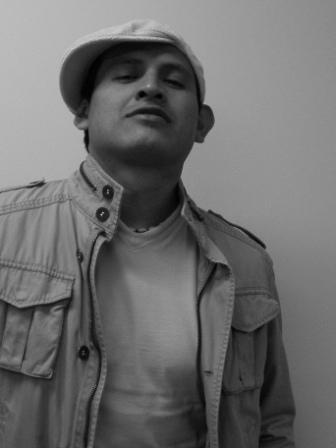 Comunicólogo, poeta y amante del arte